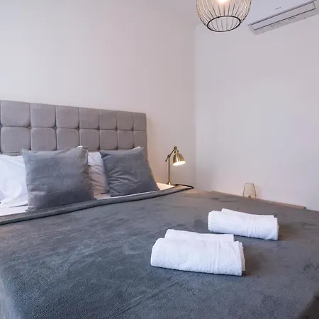 Cba Waterfront Apartment Belgrad