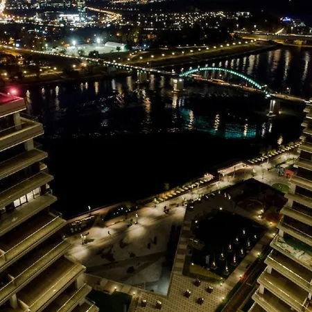 Cba Waterfront Apartment Belgrad