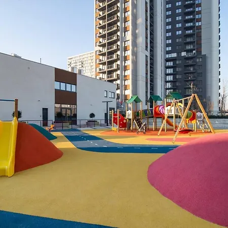 Cba Waterfront Apartment