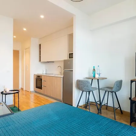 Cba Waterfront Apartment *